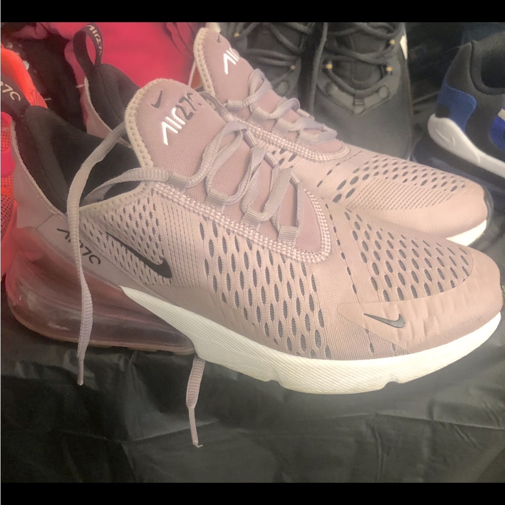 COPY - Women’s Nike 270’s